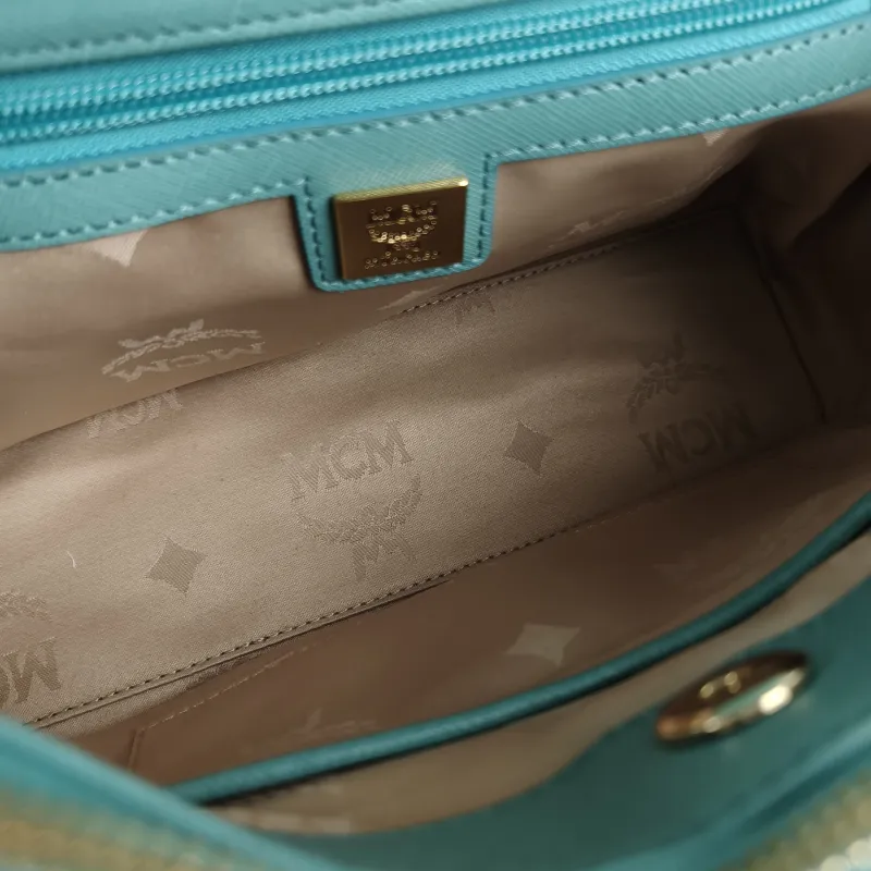 MCM Shoulder Bag Tote Bag Calfskin 25.5 × 11 × 17 cm — detail view 3 of 12
