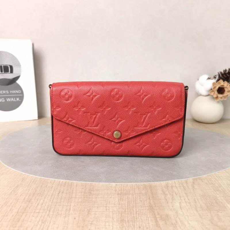 Louis Vuitton Crossbody Bag Pochette Félicie Red Calfskin Small21 × 3 × 12 cm