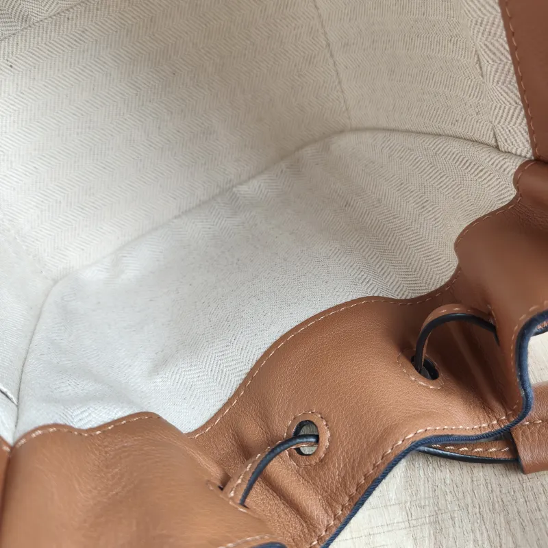 LOEWE Crossbody Bag Hammock White Canvas Mini 17 × 11 × 19.5 cm — detail view 3 of 10