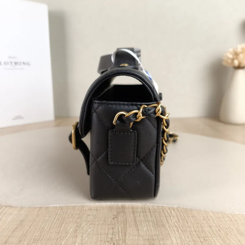 Chanel Crossbody Bag Messenger Bag Black Calfskin One Size 20.6.5*12.5 — detail view 12 of 12