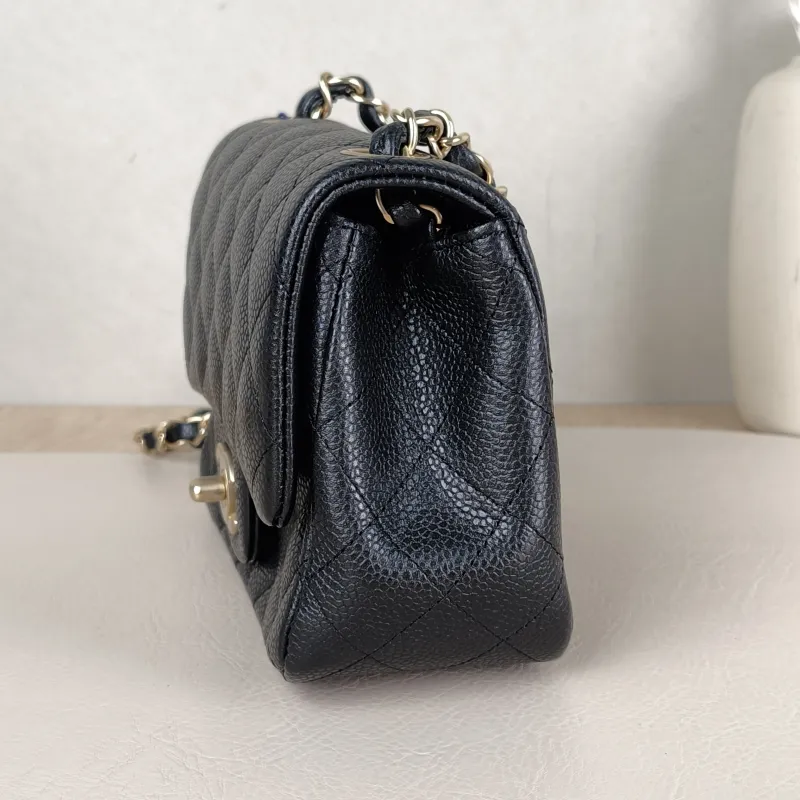 Chanel Crossbody Bag Classic Flap Mini CF Mini Black Grained Calfskin17 × 8 × 13.5 cm — detail view 1 of 14