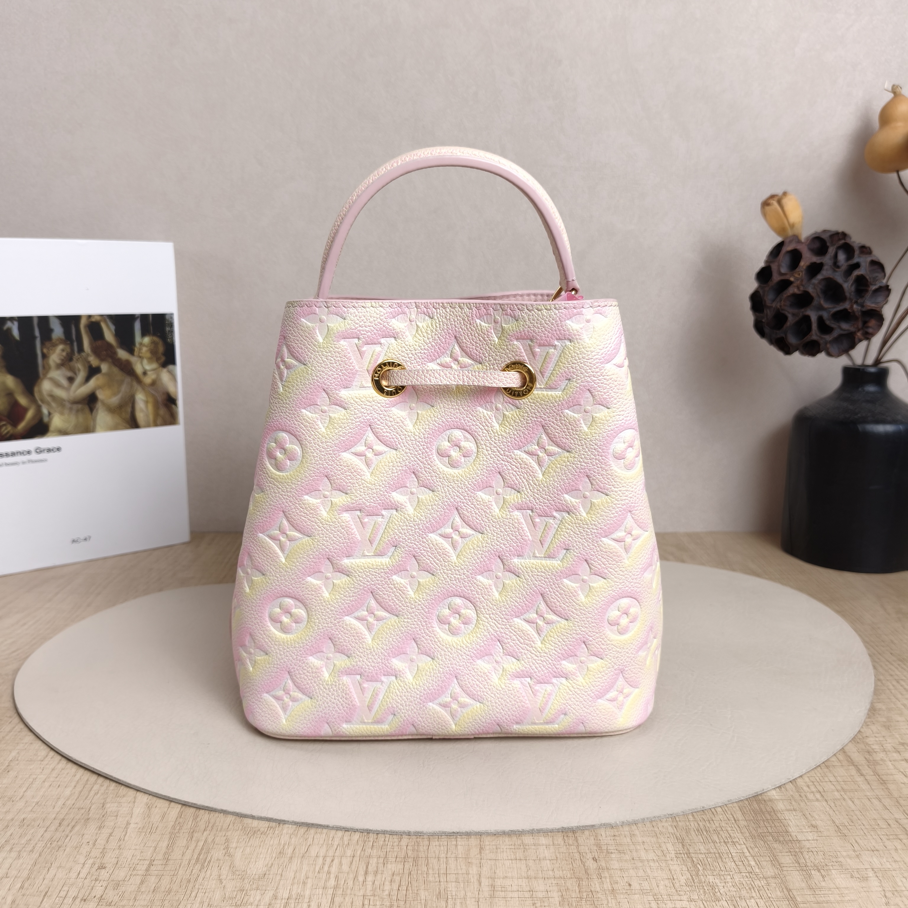 Louis Vuitton Shoulder Bag Noé Bucket Bag BB Monogram Empreinte Embossed Calfskin BB22 × 15 × 24 cm — cover view 4 of 5
