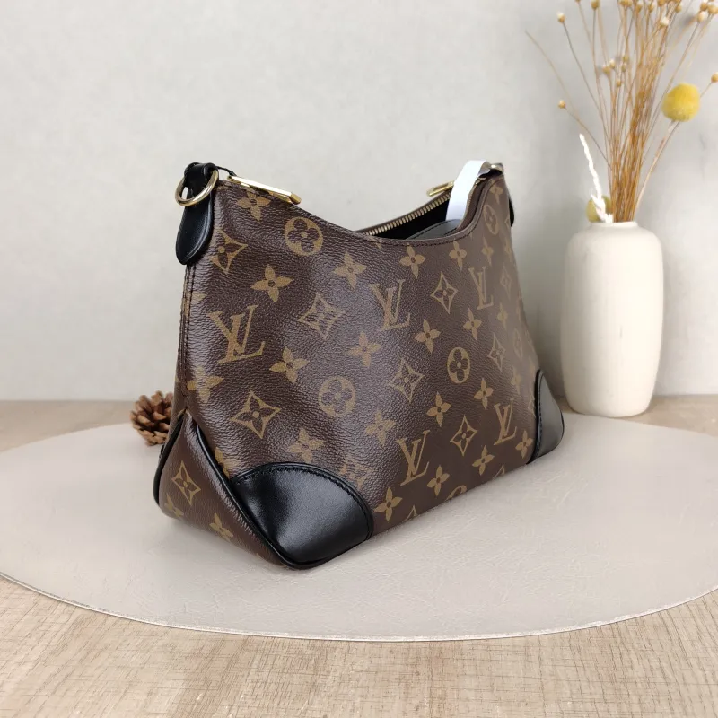 Louis Vuitton Crossbody Bag Boulogne PVC Small26 × 9.5 × 16 cm — cover view 2 of 5