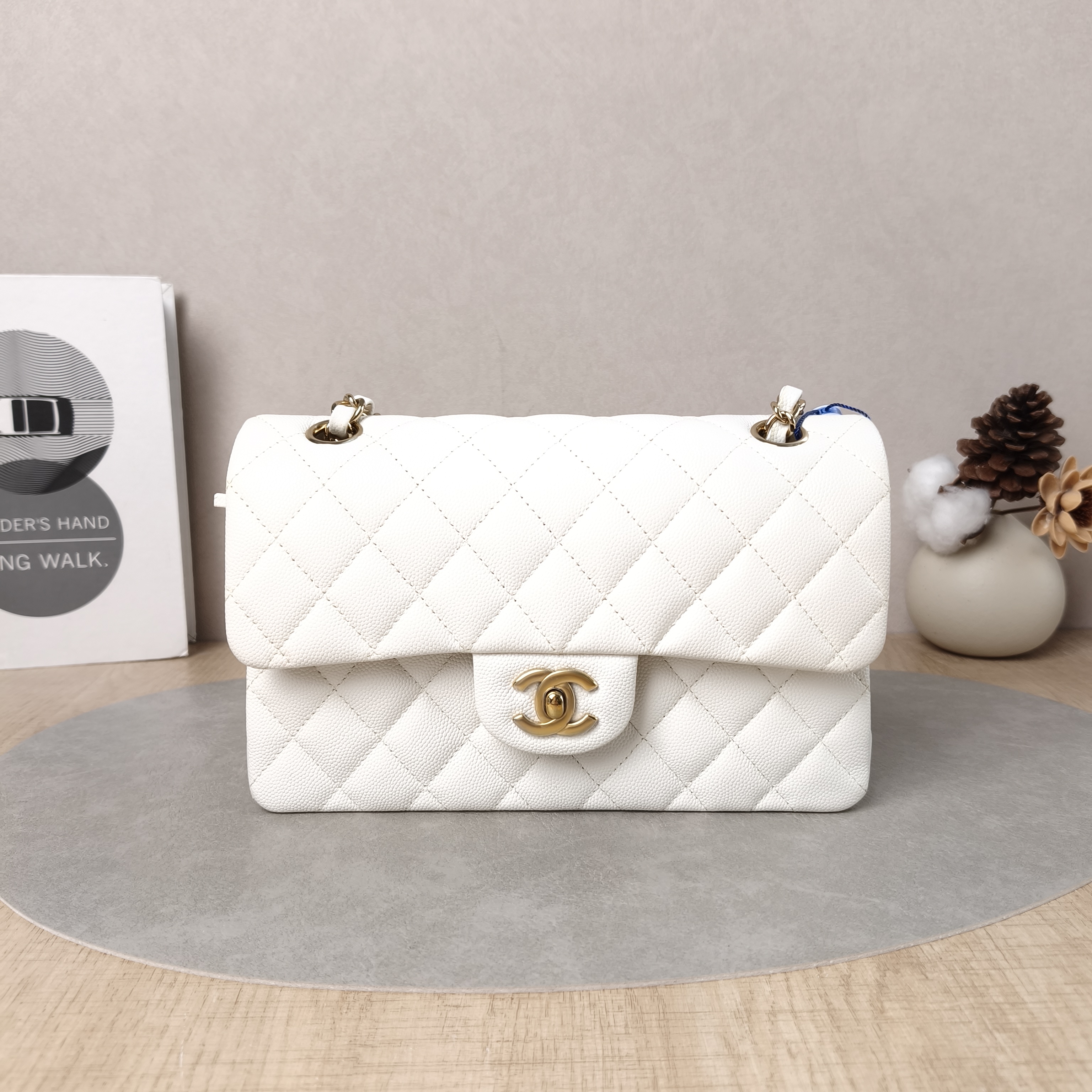 Chanel Crossbody Bag Classic Flap CF White Grained Calfskin Small23 × 6 × 14.5 cm