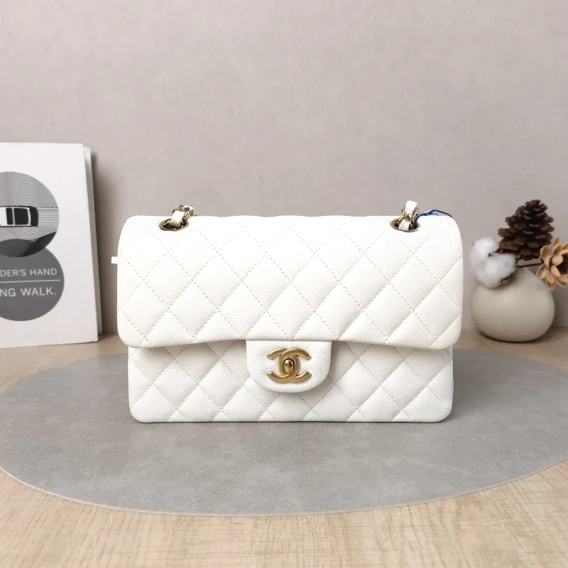 Chanel Crossbody Bag Classic Flap CF White Grained Calfskin Small23 × 6 × 14.5 cm