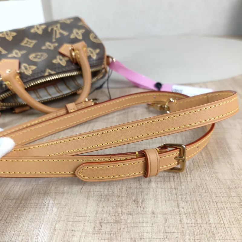 Louis Vuitton Crossbody Bag Speedy Nano PVC nano 16 × 7.5 × 10 cm — detail view 4 of 12