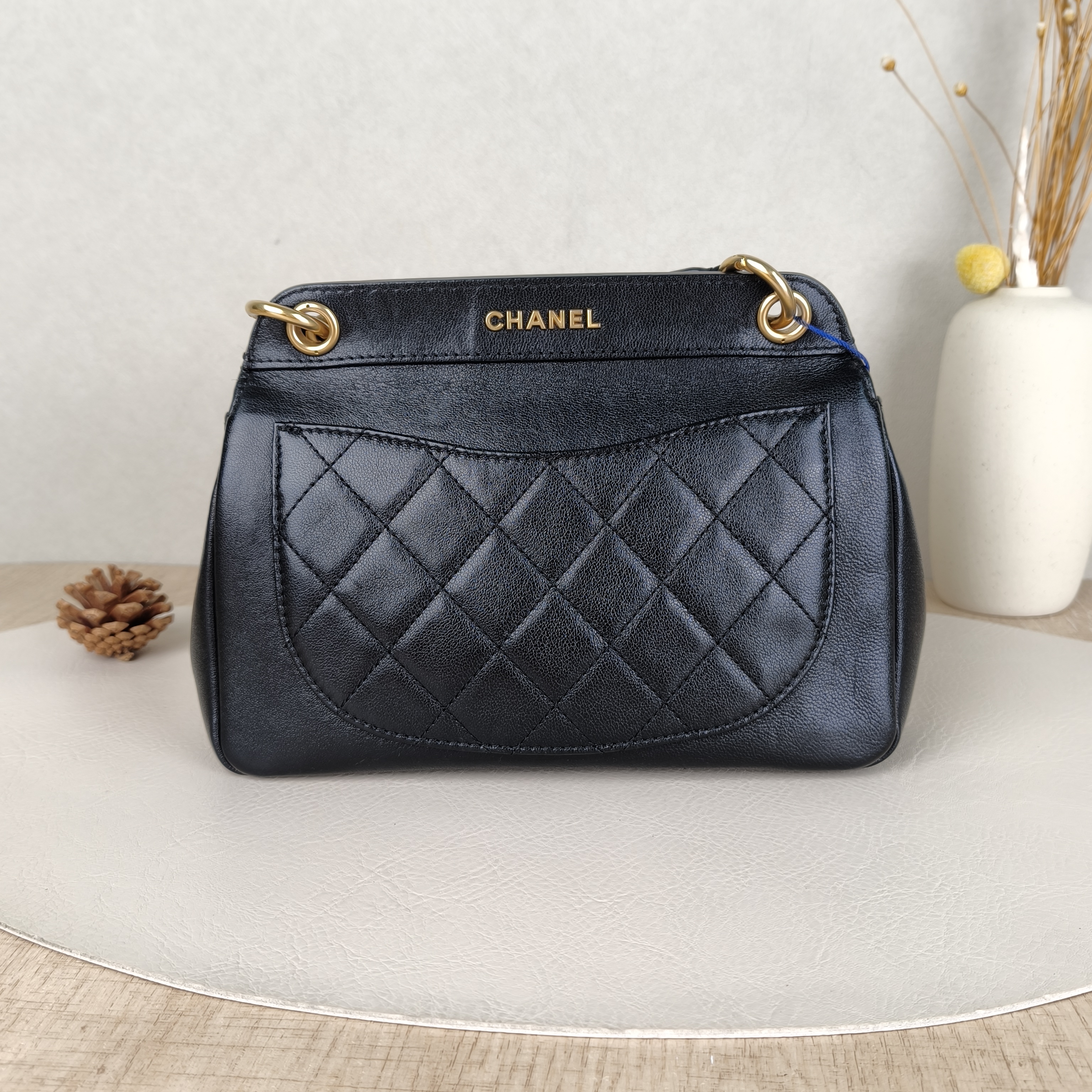 Chanel Pre-Owned Bag · DS60706642 — cover view 4 of 5