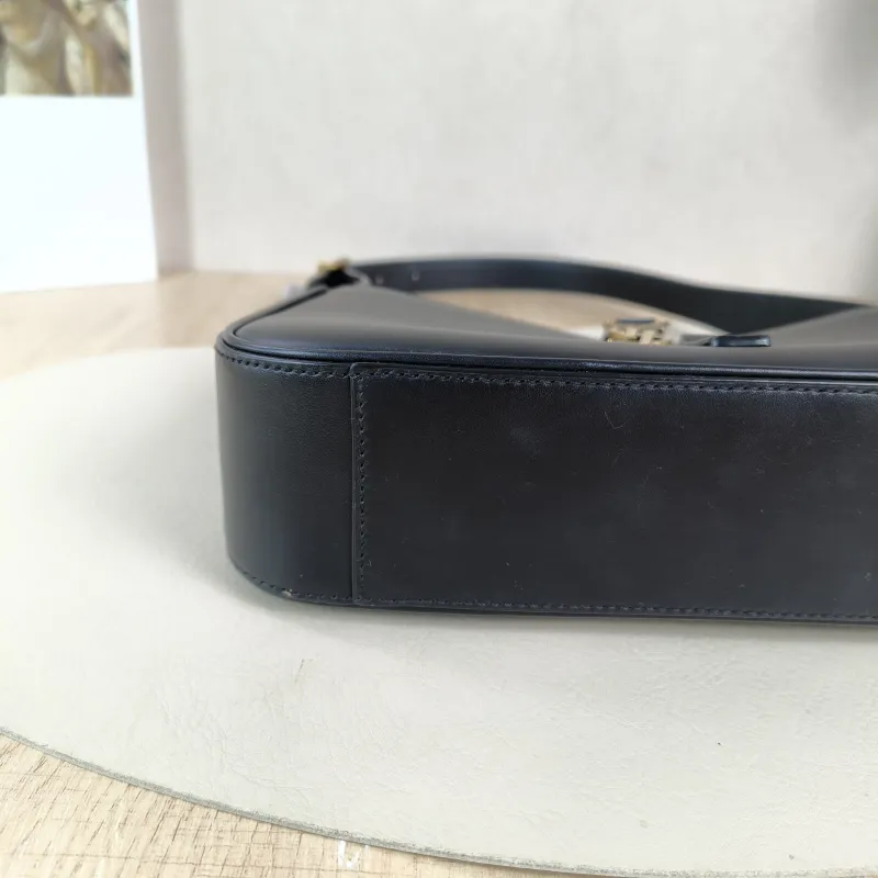 SAINT LAURENT Shoulder Bag LE 5 À 7 Black Calfskin Small23 × 6.5 × 16 cm — detail view 2 of 12