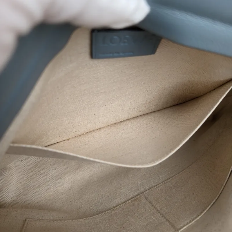 LOEWE Crossbody Bag Calfskin 32 × 5 × 21 cm — detail view 9 of 14