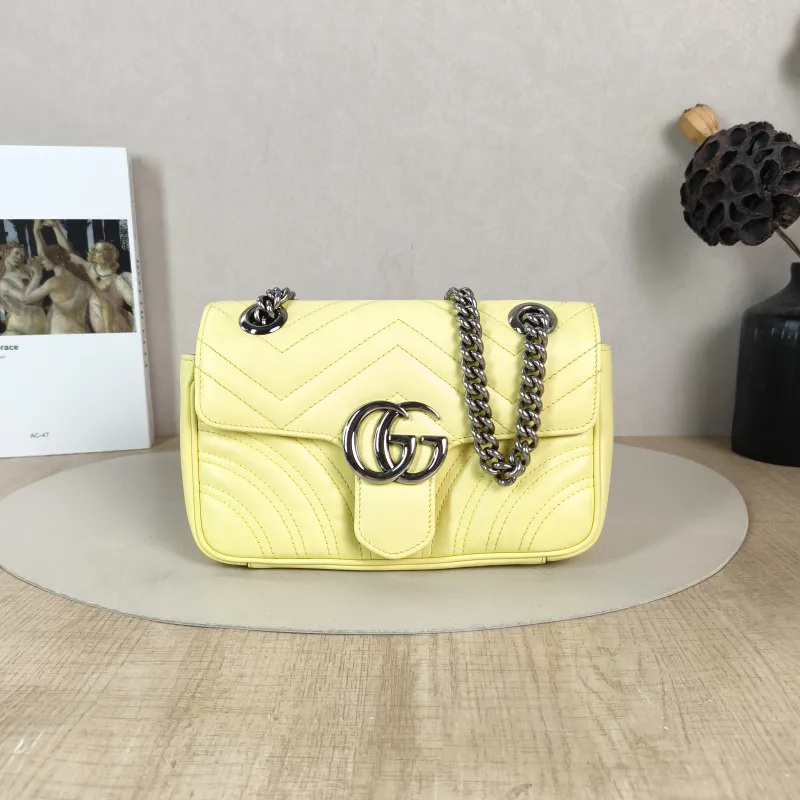 GUCCI Crossbody Bag GG Marmont Small Marmont 22 Yellow Calfskin Small 22 × 6 × 13 cm