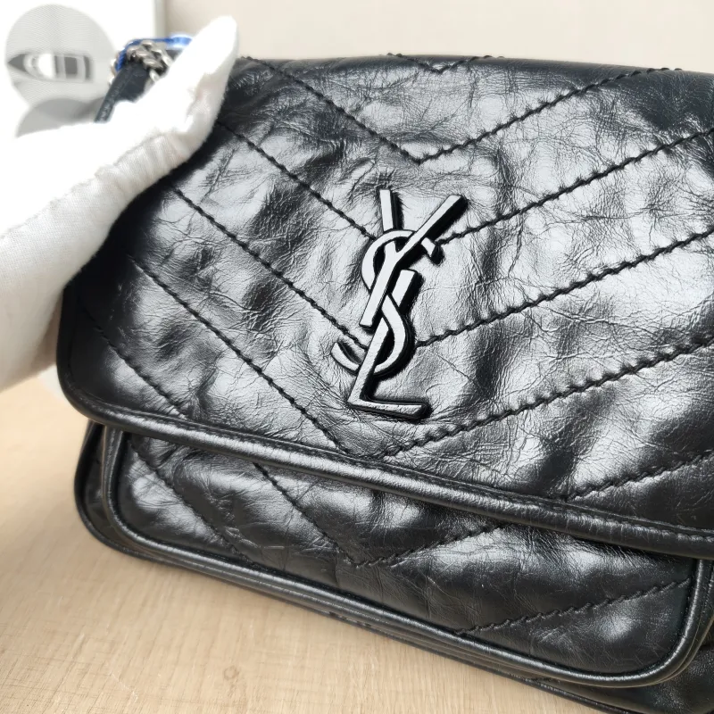 SAINT LAURENT Crossbody Bag Niki D Waxed Leather Calfskin Small21 × 7.5 × 16 cm — detail view 9 of 13