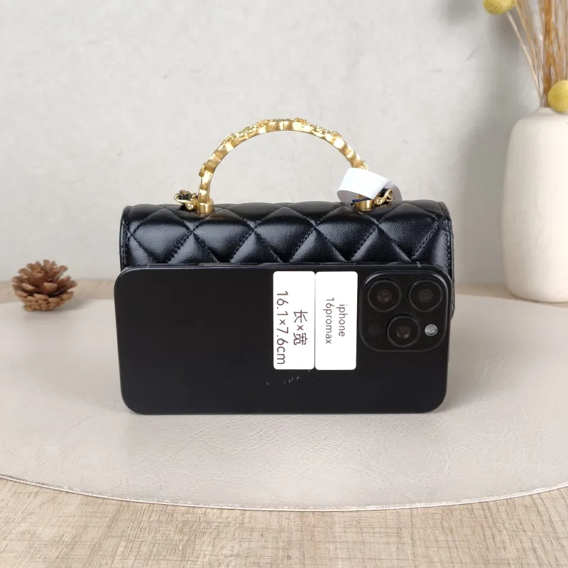 Chanel Crossbody Bag Black Lambskin 17 × 4 × 9 cm — cover view 2 of 5