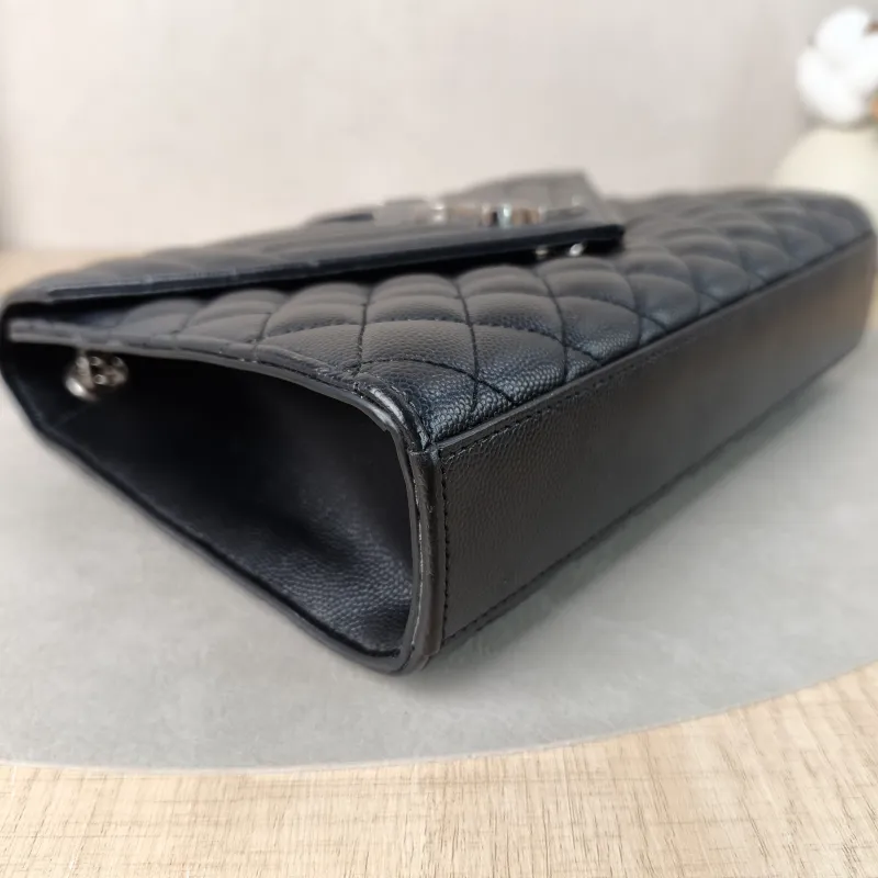 SAINT LAURENT Crossbody Bag ENVELOPE Black Calfskin Medium24 × 6 × 17.5 cm — detail view 11 of 12