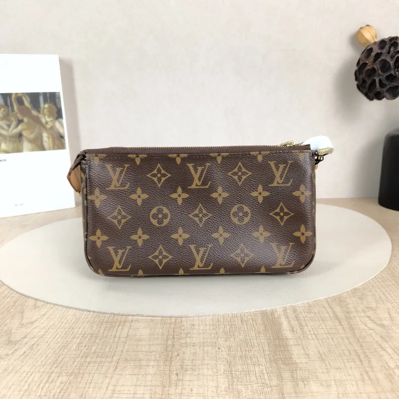 Louis Vuitton Shoulder Bag Pochette Accessoires Monogram PVC One Size22 × 4 × 13 cm — cover view 5 of 5