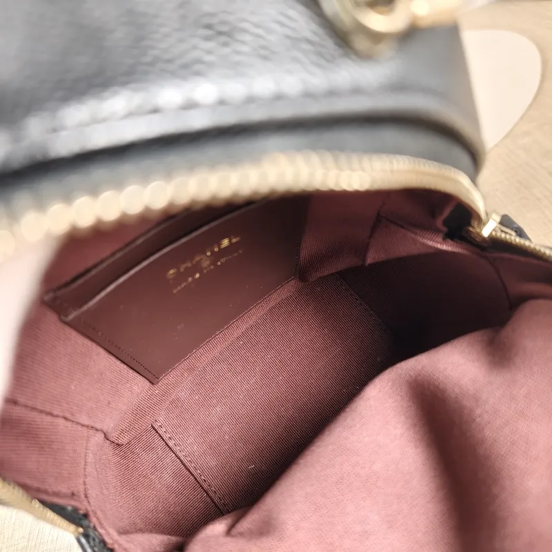 Chanel Backpack mini Backpack Collection Black Grained Calfskin One Size 13 × 9 × 18 cm — detail view 3 of 10