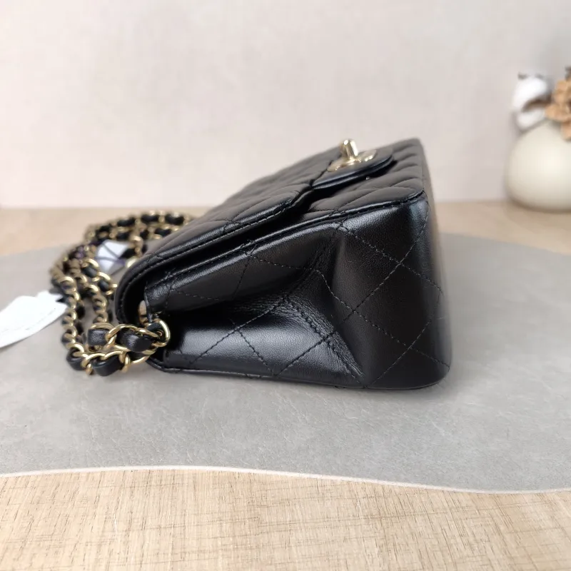 Chanel Crossbody Bag Classic Flap Mini CF Mini Black SL ambskin Mini 17 × 8 × 13.5 cm — detail view 8 of 9