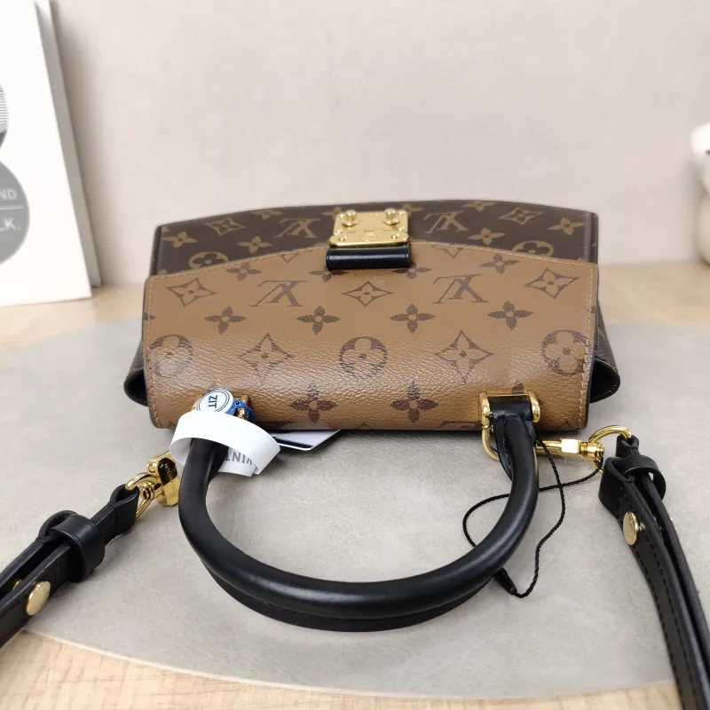 Louis Vuitton Crossbody Bag Tilsitt Monogram PVC Medium24 × 7 × 18 cm — detail view 8 of 15