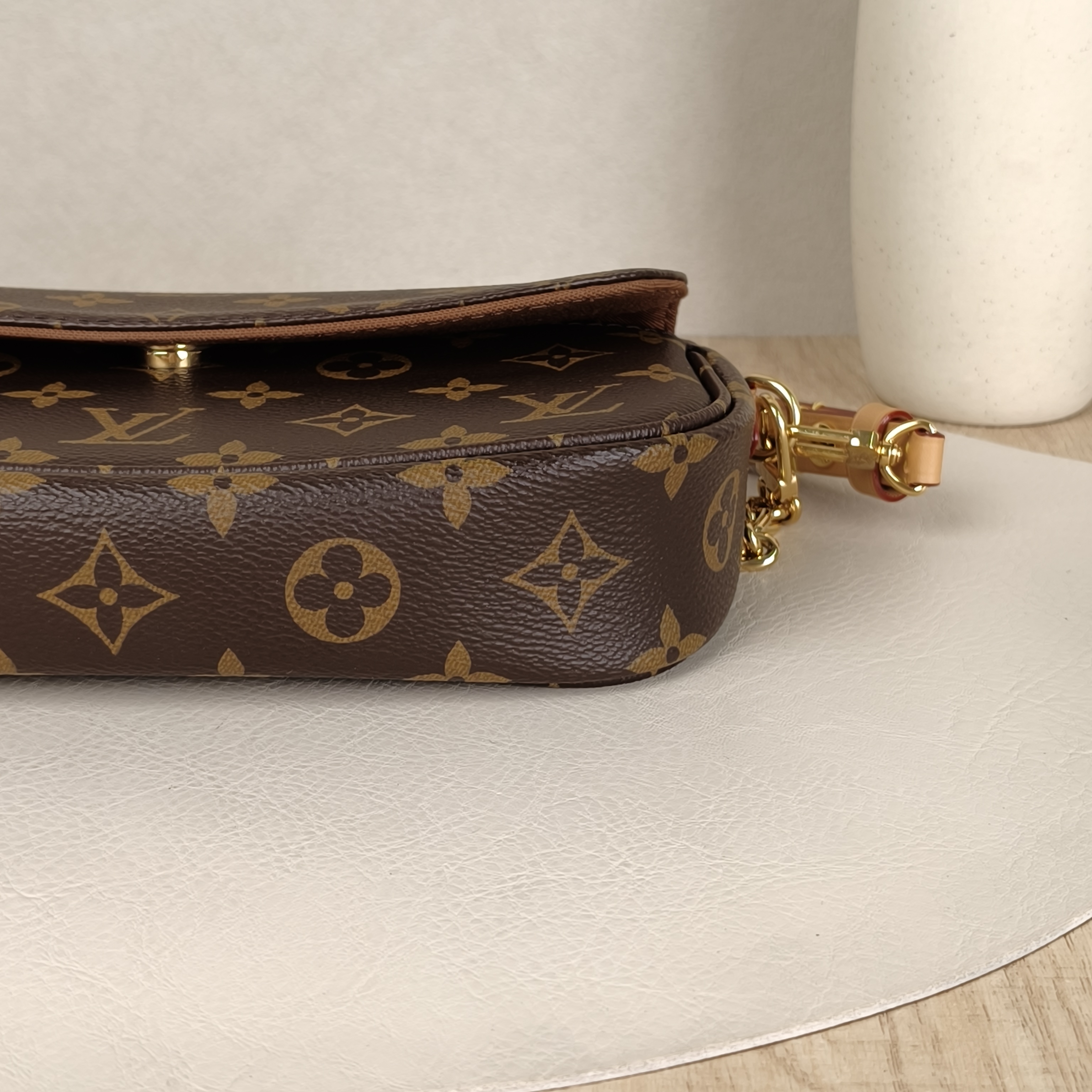 Louis Vuitton Crossbody Bag IVY Monogram PVC Small23.5 × 4.3 × 12 cm — cover view 7 of 10