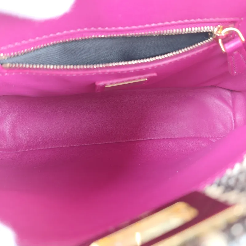 FENDI Crossbody Bagpeekaboo Crossbody Bag mini23 × 11 × 17 cm — detail view 11 of 11