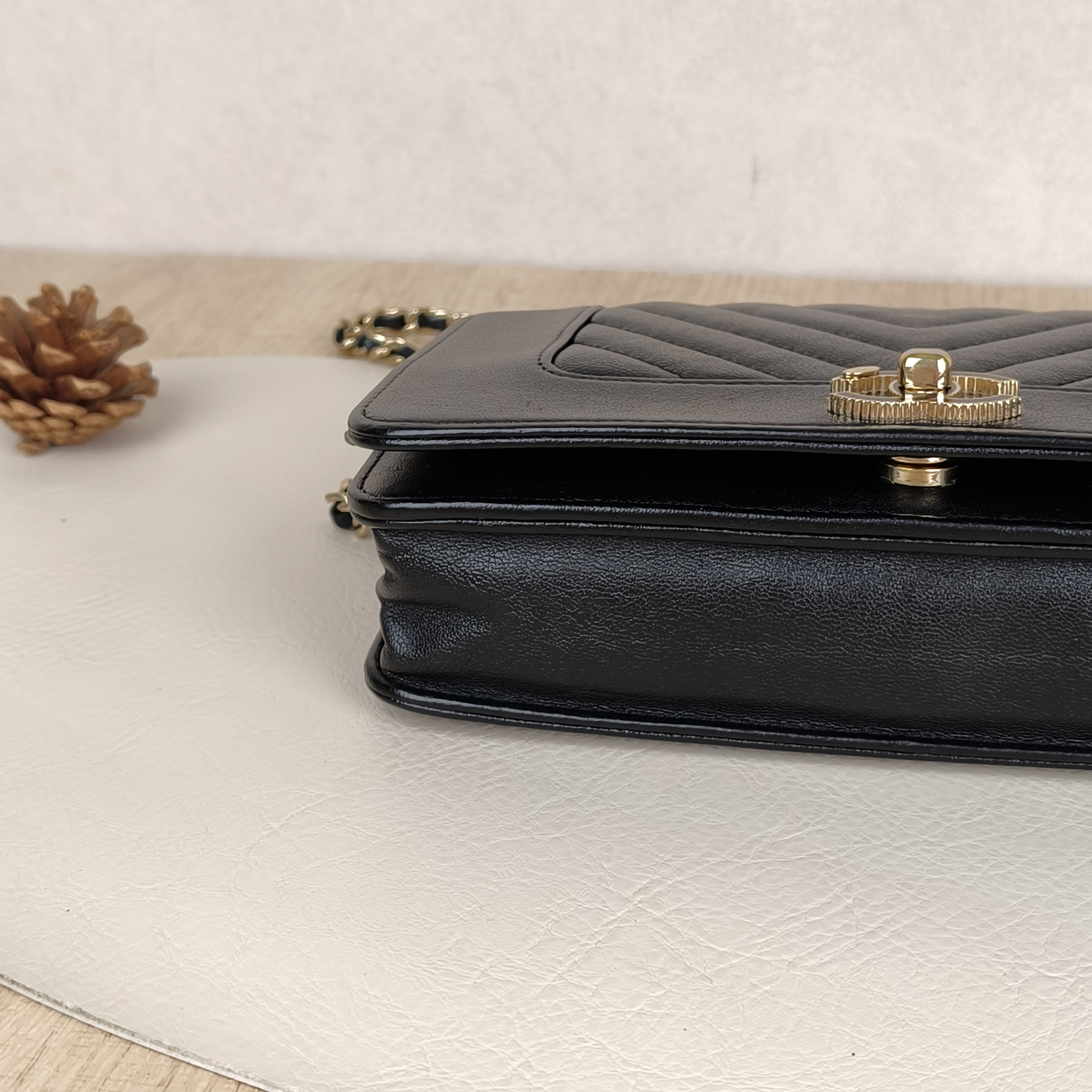 Chanel Crossbody Bagcf Collection Crossbody Bag Black Lambskin One Size19 × 3.5 × 13.5 cm — cover view 9 of 10