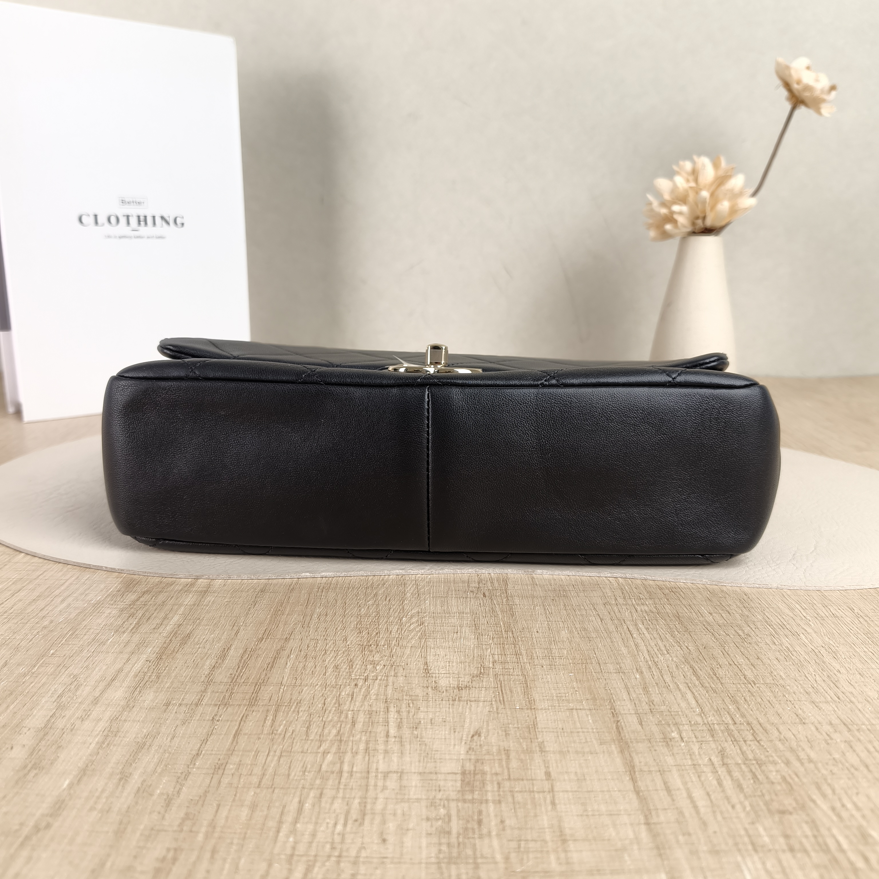 Chanel Crossbody Bagcf Crossbody Bag Black Lambskin One Size26 × 7 × 15 cm — cover view 3 of 5