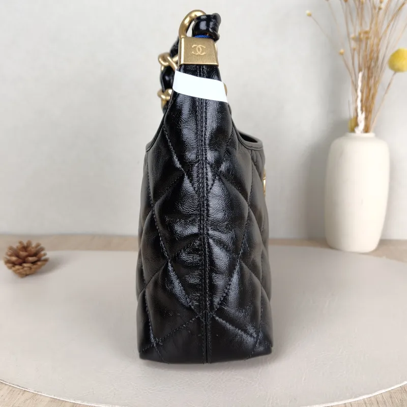 Chanel Shoulder Bag Hobo Black Lambskin Small 22.5 × 8.5 × 19.5 cm — detail view 8 of 12