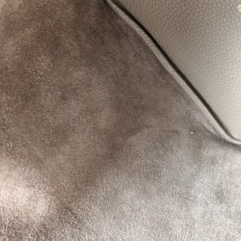 Hermès Top Handle Bag Picotin Lock 22 22 Clemence Taurillon TC Calfskin Medium22 × 18 × 21 cm — detail view 14 of 17