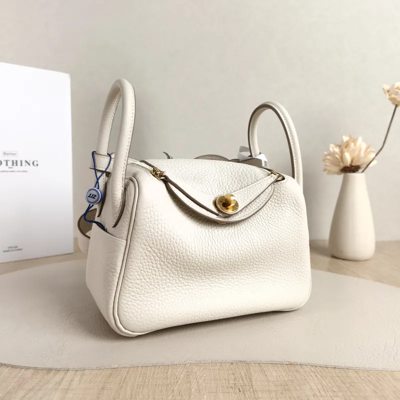 Hermès Crossbody Bag Lindy Mini 19 10 TC Calfskin Mini 19 × 9.5 × 13 cm k — cover view 4 of 5