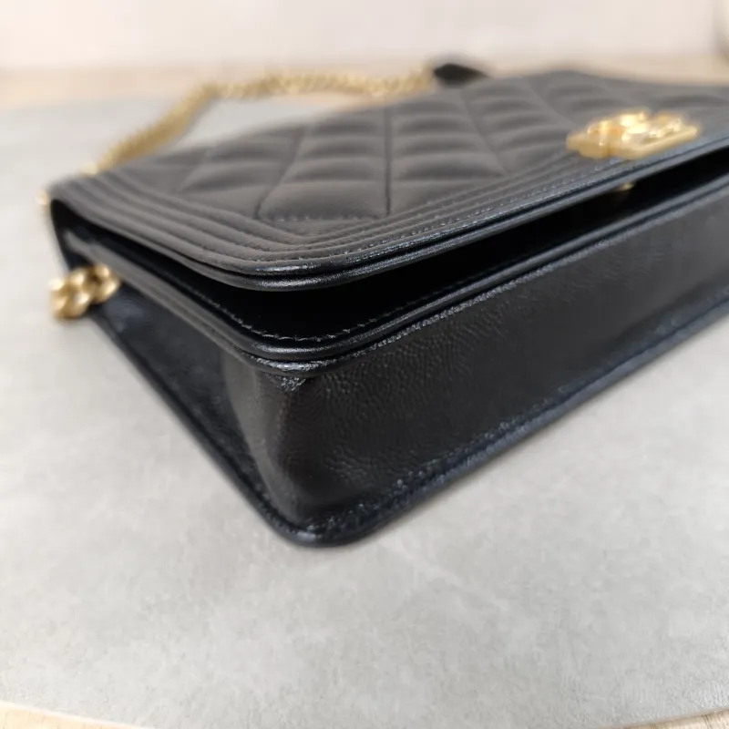 Chanel Crossbody Bag Le Boy​ WOC Black Grained Calfskinmini19.2 × 3.5 × 12.3 cm — detail view 5 of 15