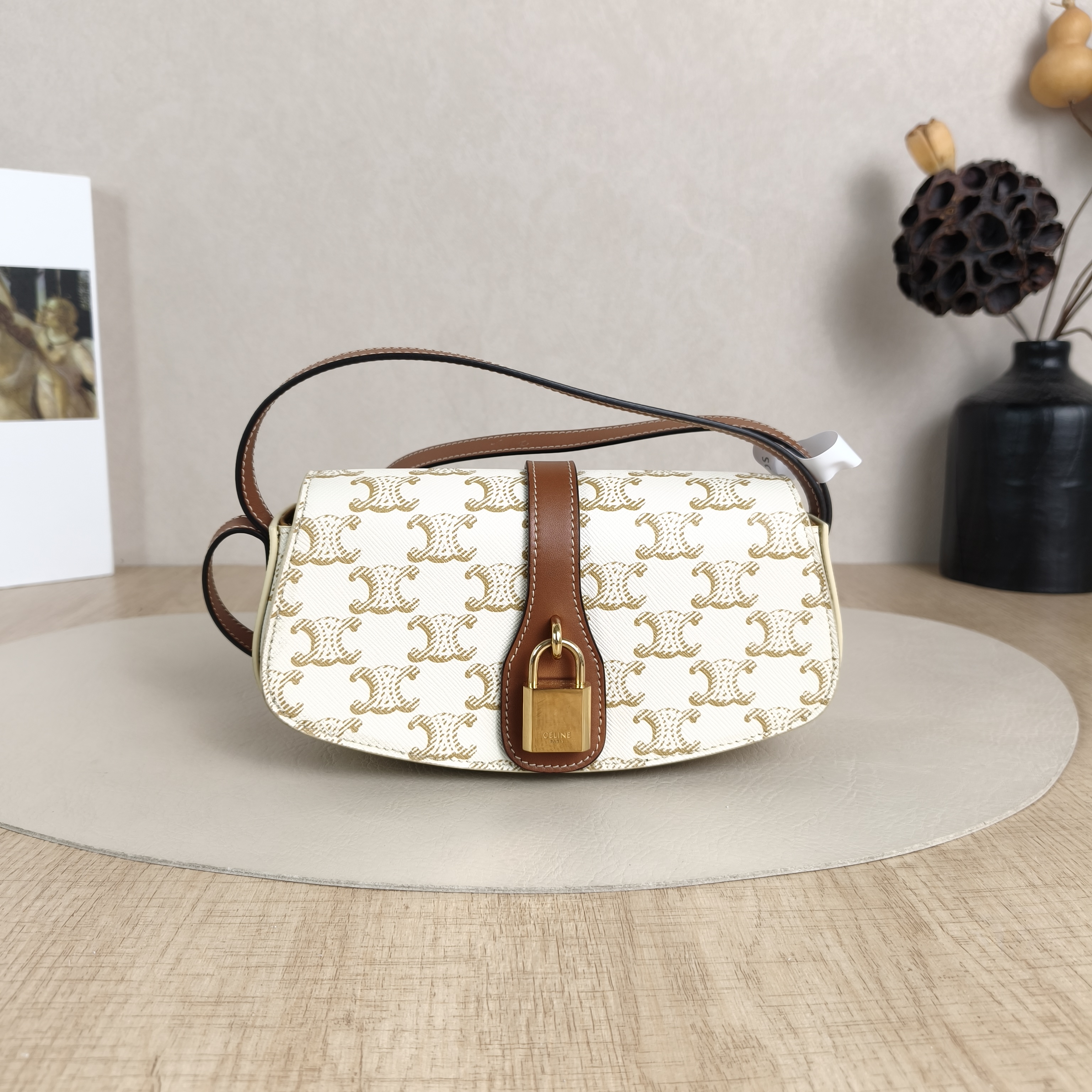 CELINE Crossbody Bag TABOU White PV Cmini18 × 5 × 8 cm