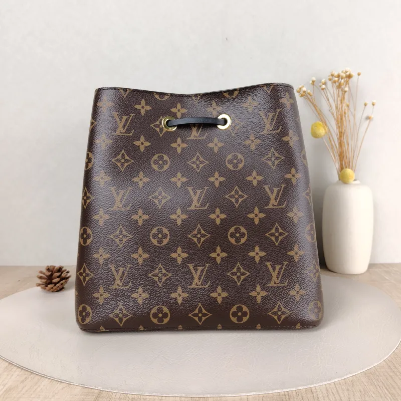 Louis Vuitton Shoulder Bag NÉONOÉ Bucket Bag Black PVC Medium 26 × 17.5 × 26 cm — cover view 2 of 5