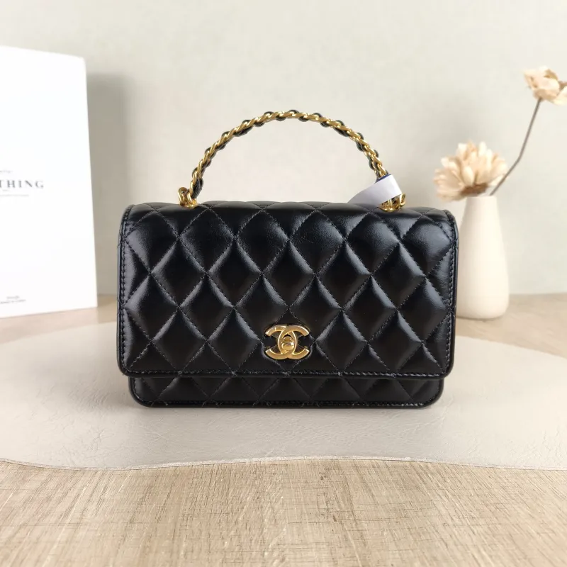 Chanel Crossbody Bag woc Black Lambskin Mini 19.2 × 3.5 × 12.3 cm