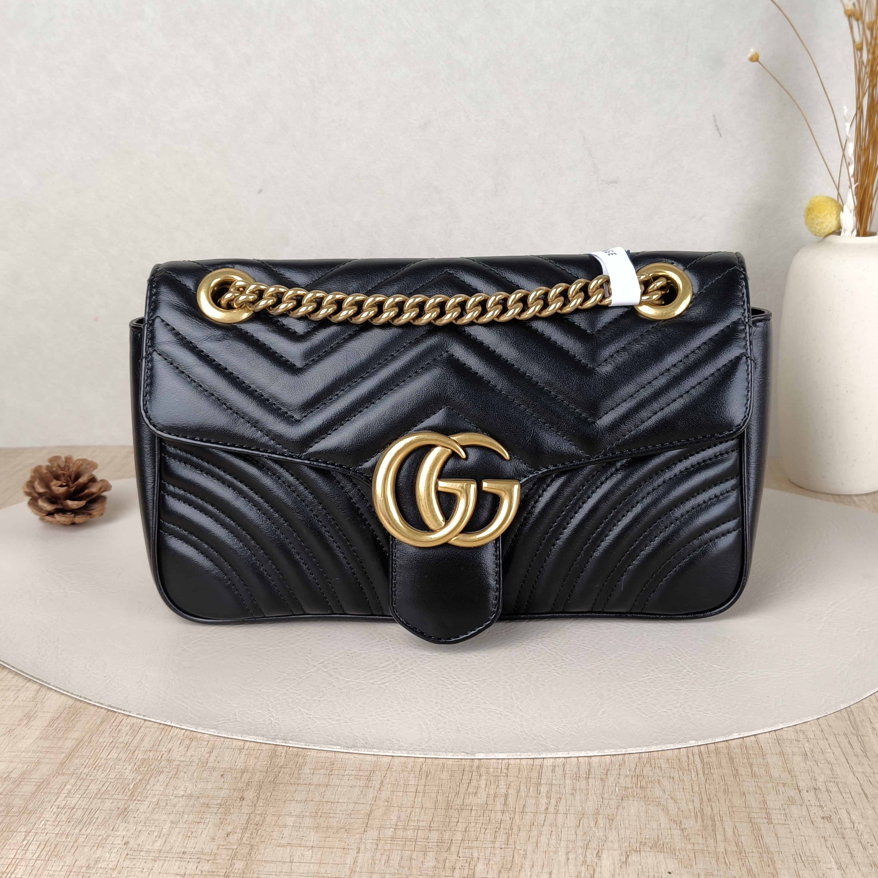 GUCCI Crossbody Bag GG Marmont Medium Marmont 26Black CC alfskin Medium26 × 7 × 15 cm