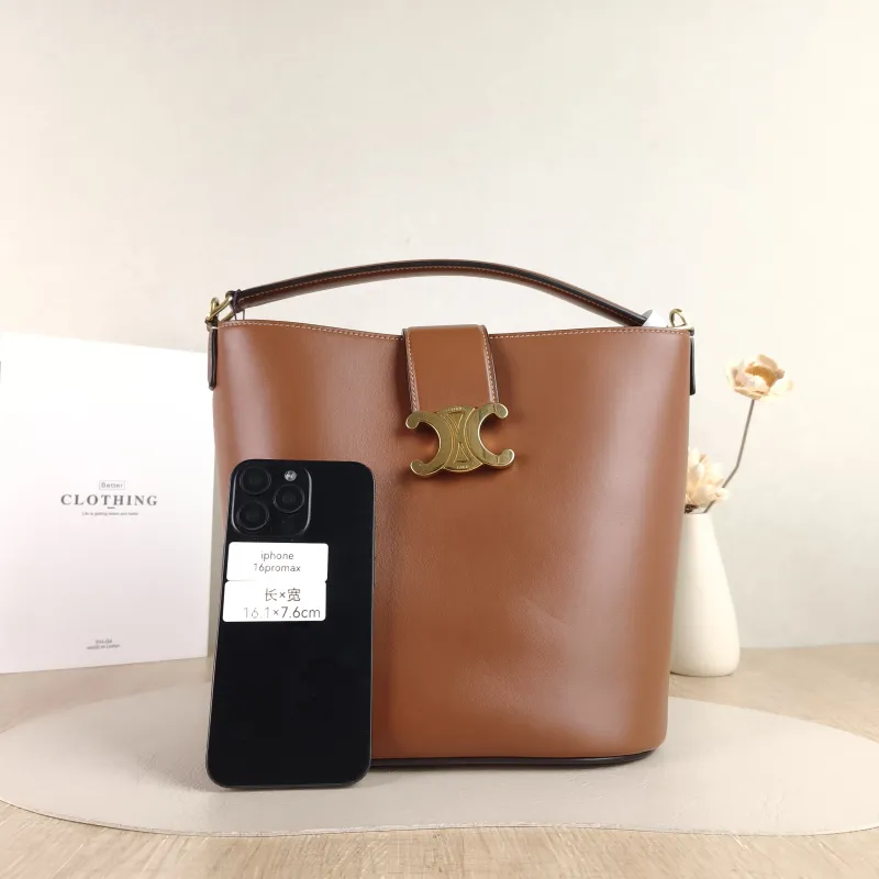 CELINE Crossbody Bag Louise Bucket Bag Calfskin Medium 24 × 16 × 28 cm — cover view 4 of 5