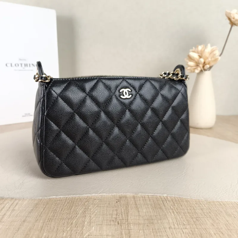 Chanel Crossbody Bag Black Grained Calfskin One Size 21 × 5.5 × 12 cm — cover view 3 of 5