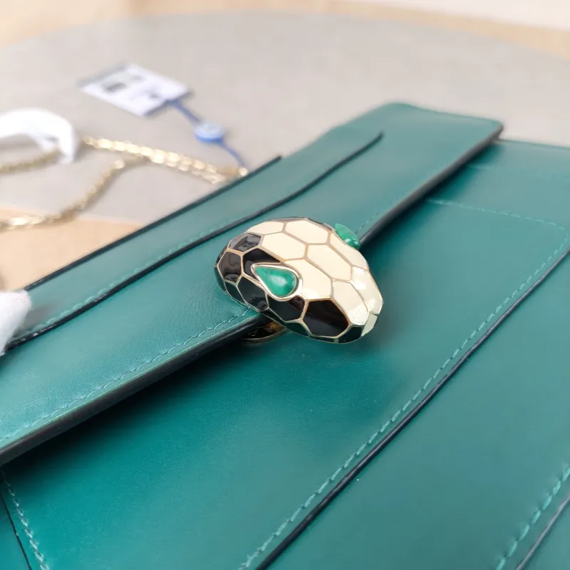 Bvlgari Crossbody Bag Serpenti Forever Collection Crossbody Bag Green Calfskin Medium 28 × 7.5 × 19 cm — detail view 13 of 14