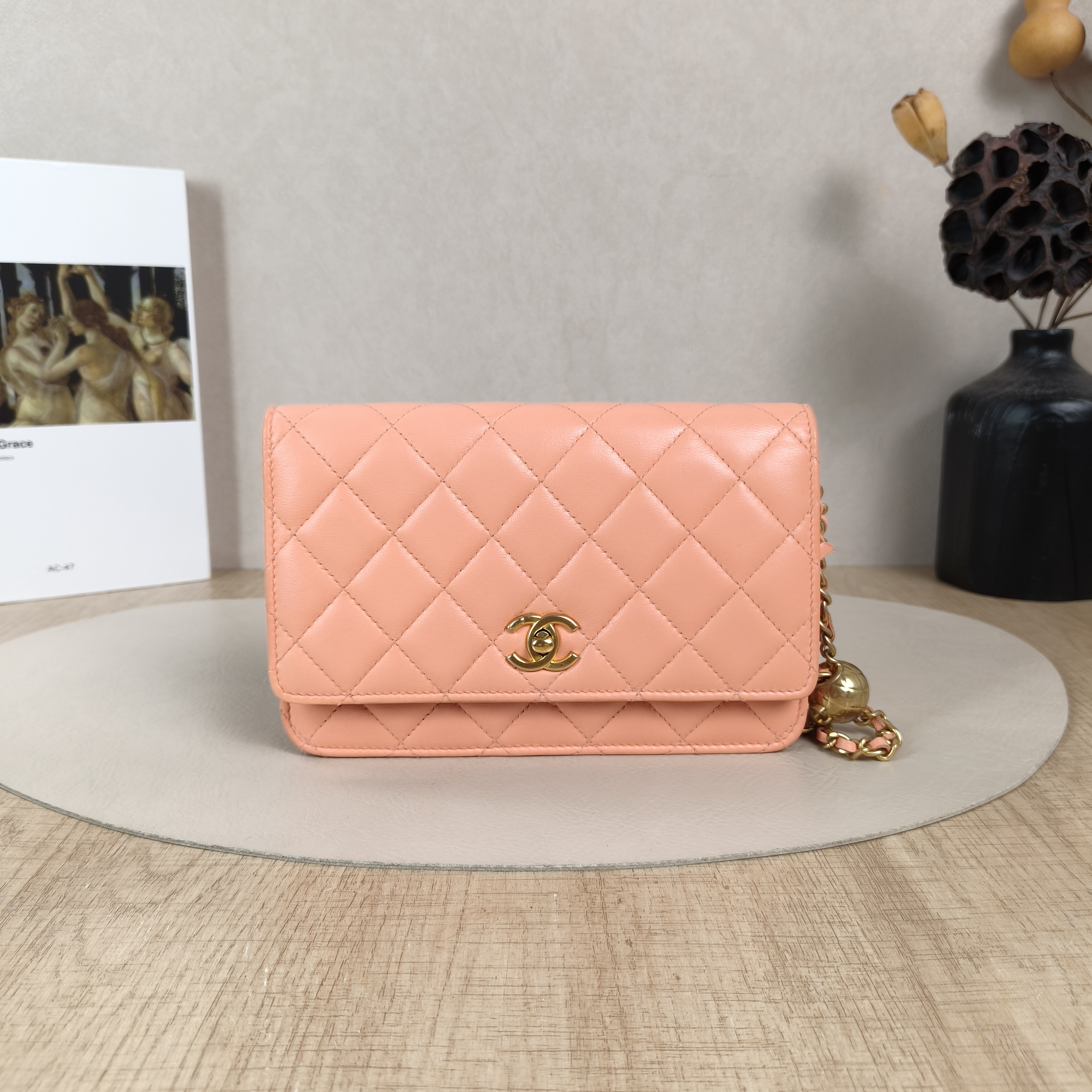 Chanel Crossbody Bag Classic Flap WOC CF WOCWOC Bag Edition Lambskinmini19.2 × 3.5 × 12.3 cm