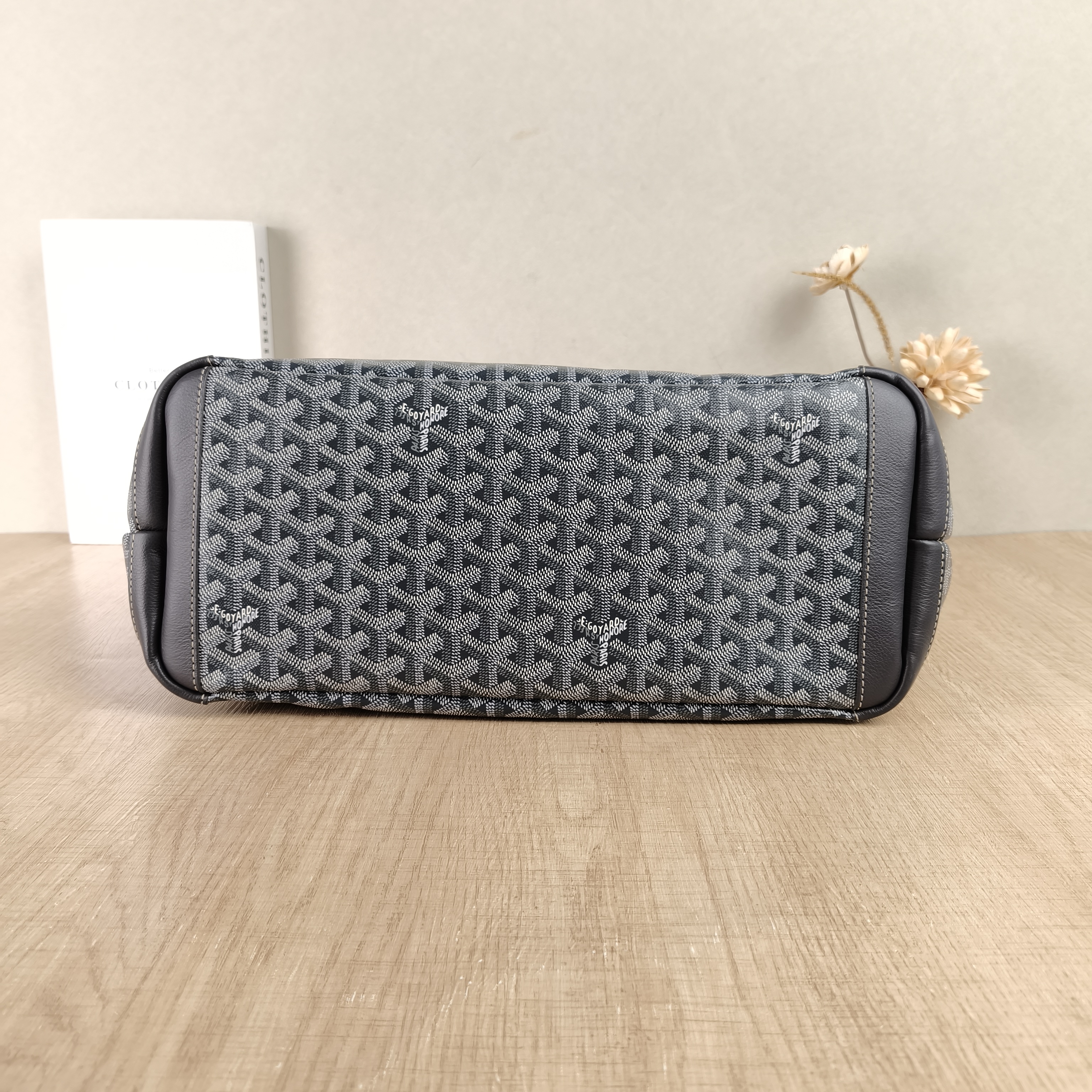 GOYARD Shoulder Bag ARTOIS Shopping Tote Grey PVC Small40 × 14 × 25 cm — cover view 4 of 4