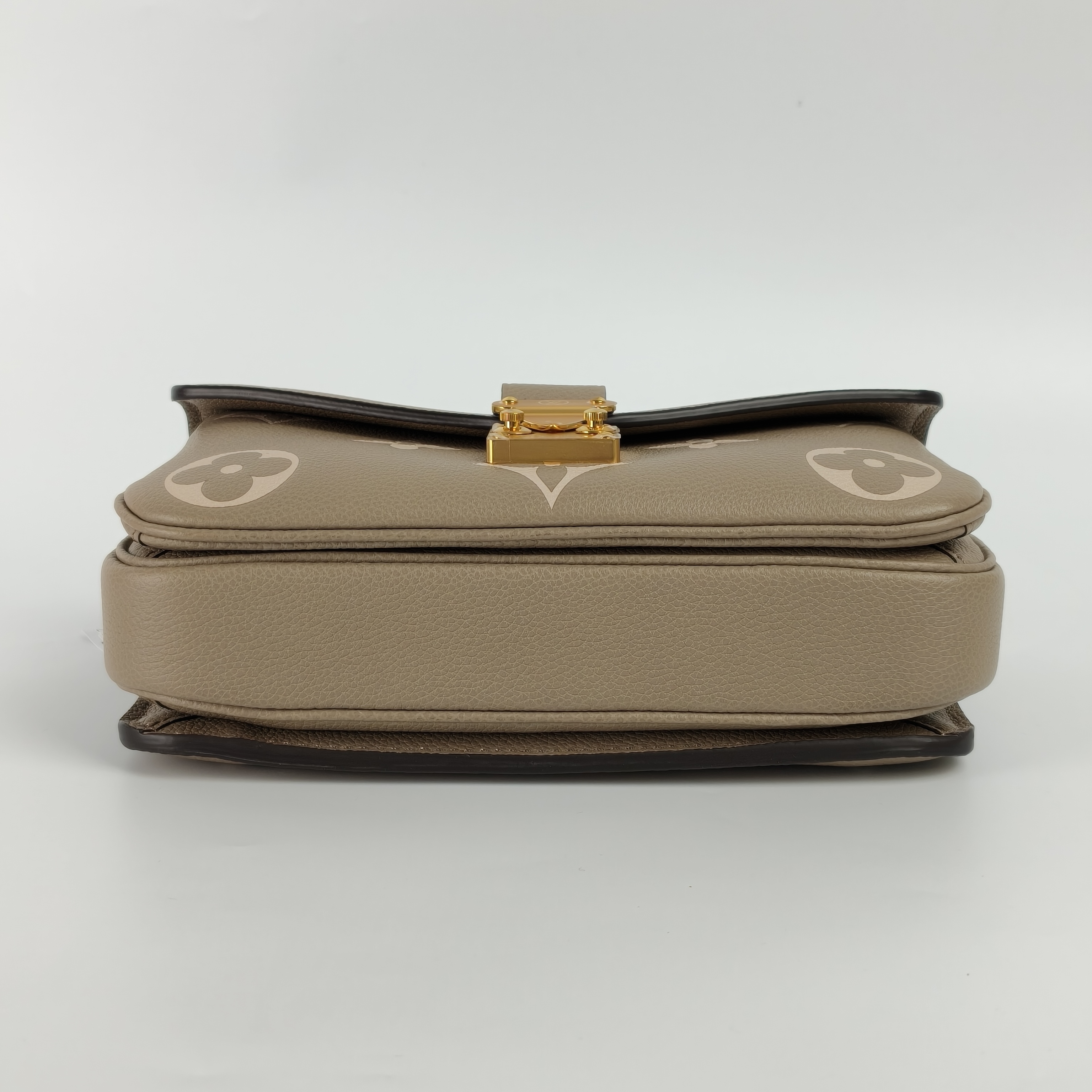 Louis Vuitton Bag Pochette Métis East West Empreinte Monogram21.5*6*13.5 detail 12