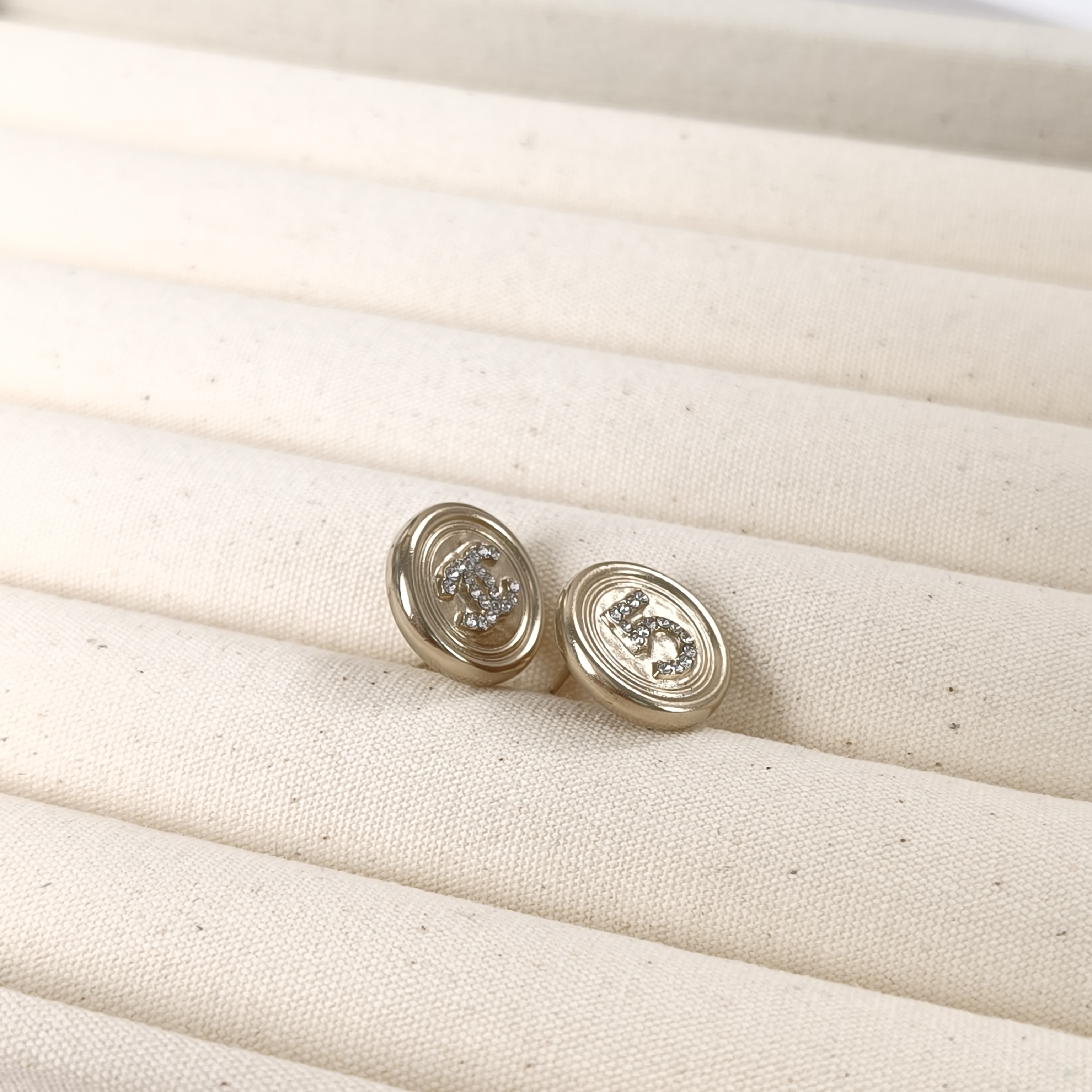 Chanel Earrings Earrings · 5 · C One Size — cover view 6 of 9