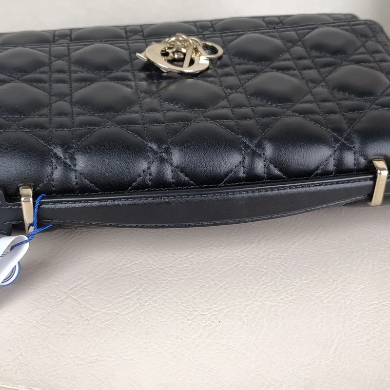 DIOR Crossbody Bag My Chain Bag Black Lambskin24 × 6.5 × 15 cm — detail view 8 of 13