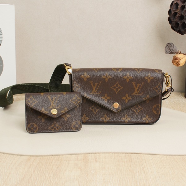 Louis Vuitton FELICIE STRAP&GO Small Monogrampvc Microchip Edition · Inner Pouch Shoulder Strap · 17 × 3.5 × 9.6 cm