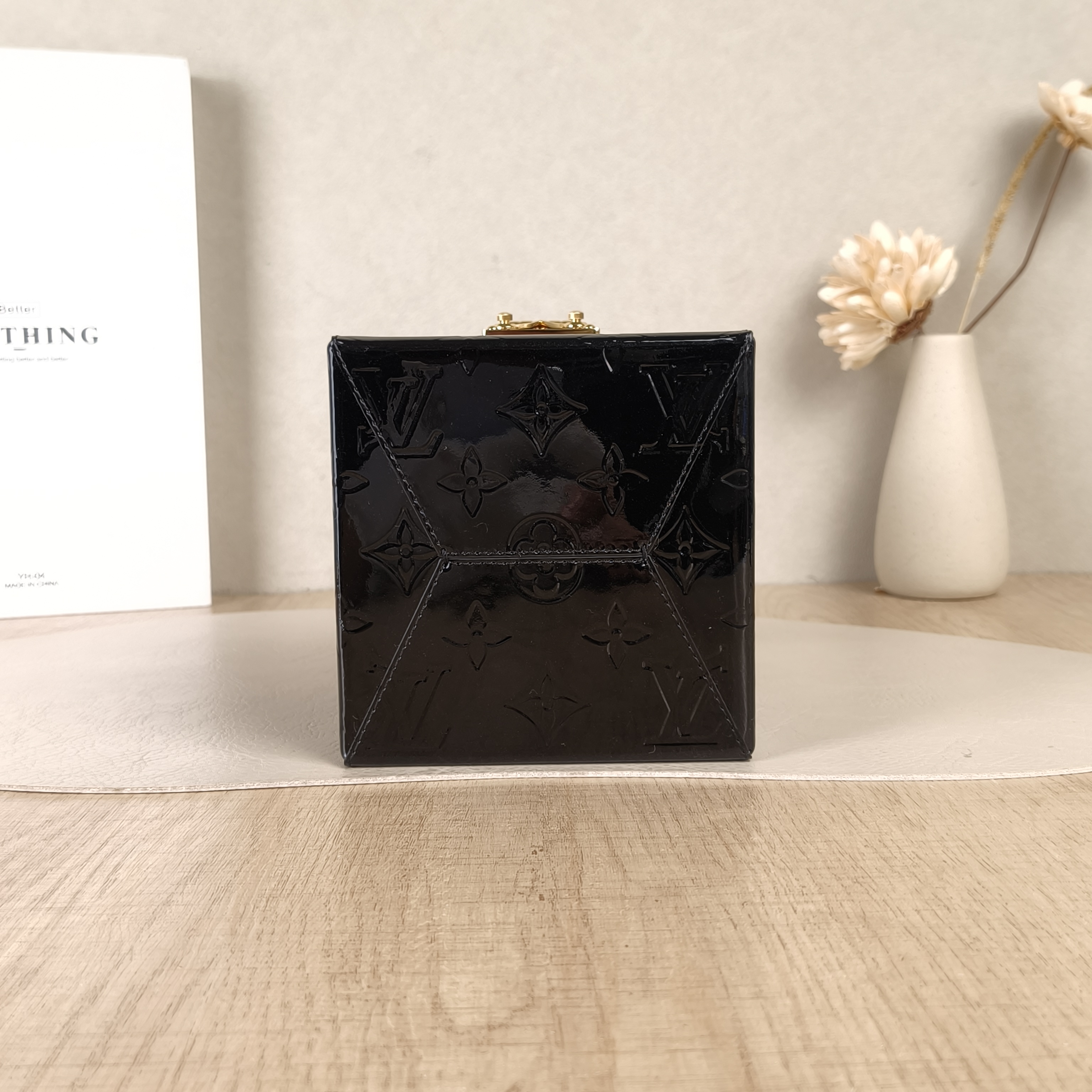 Louis Vuitton Top Handle Bag Bleecker Box Box Black Patent Leather 12 × 12 × 12 cm — cover view 3 of 5