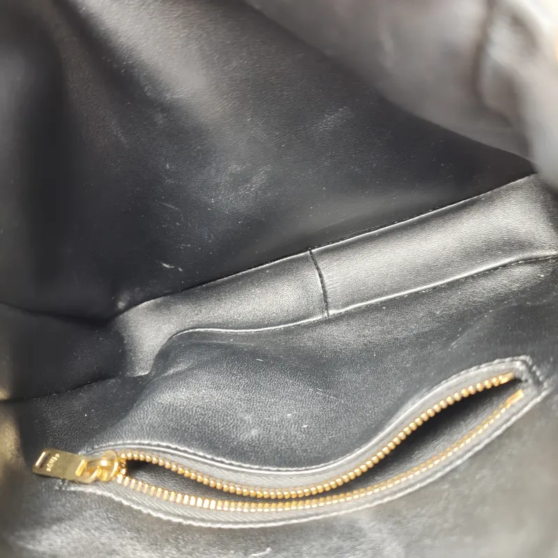 CELINE Shoulder Bag CAMILLE 16 SOFT Shoulder Bag Black Calfskin Small 24.5 × 5 × 21.5 cm — detail view 3 of 14