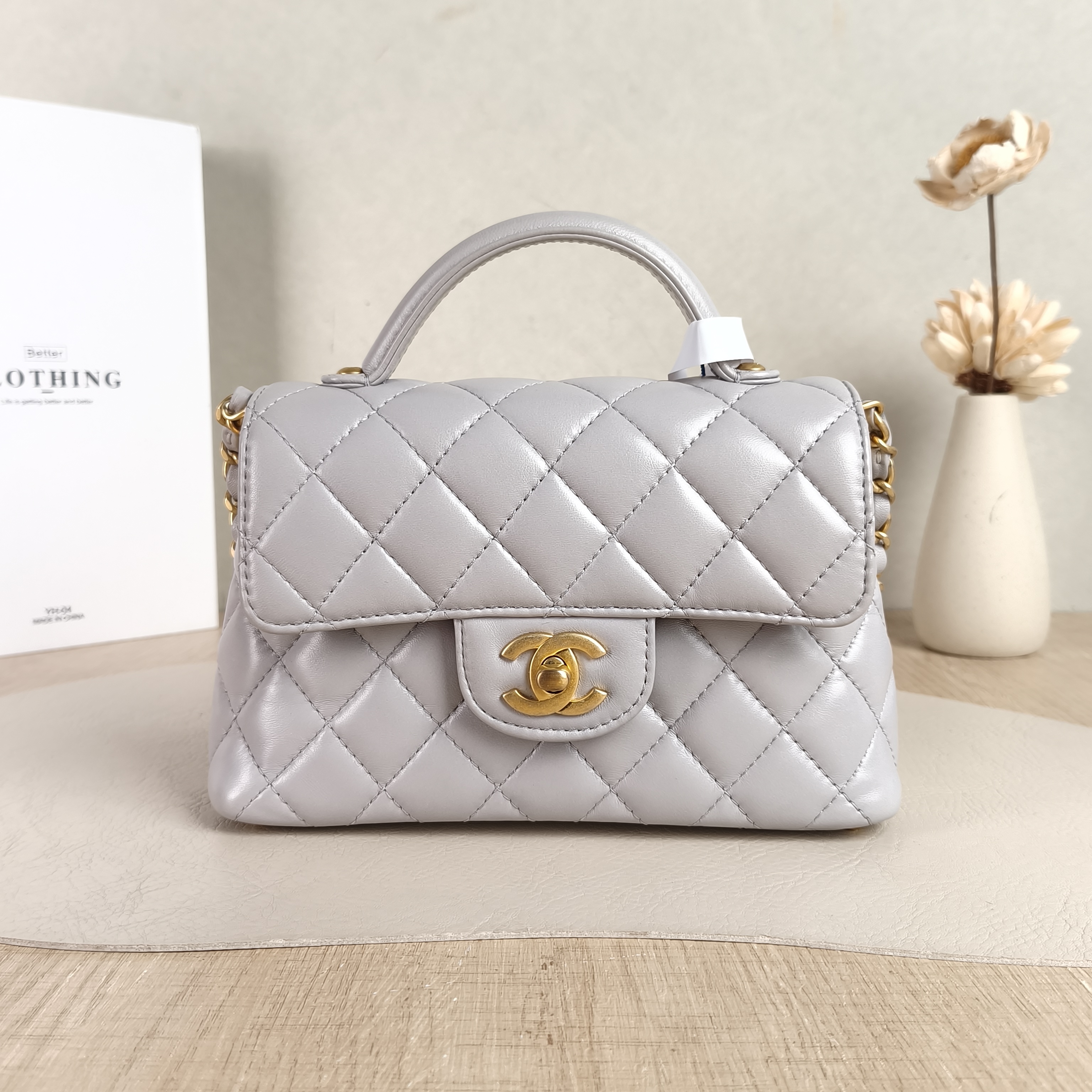 Chanel Crossbody Bag25p Top Handle Crossbody Bag Grey Lambskin Small20 × 6 × 13 cm