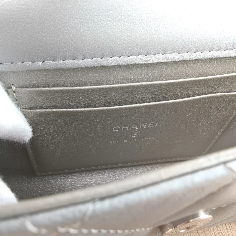 Chanel Crossbody Bag kelly Silver Waxed Leather One Size 18 × 4.5 × 10 cm — detail view 3 of 11