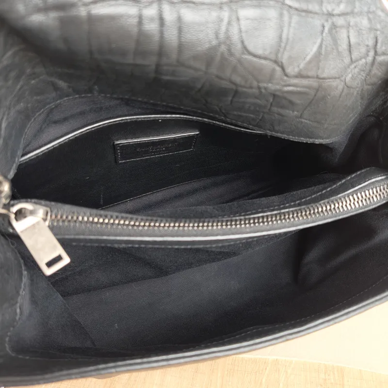 SAINT LAURENT Shoulder Bag Shoulder Bag Black Calfskin One Size 28 × 10 × 17 cm — detail view 6 of 12