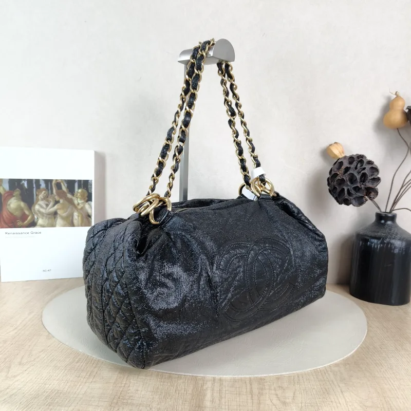 Chanel Shoulder Bag Tote Bag Black Calfskin One Size 32 × 14 × 19 cm 11 — cover view 5 of 5