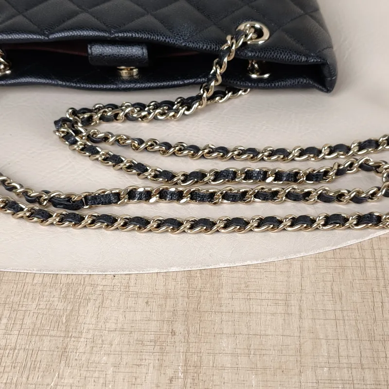 Chanel Shoulder Bag mini tote Black Grained Calfskin One Size20 × 4 × 11 cm — detail view 2 of 10