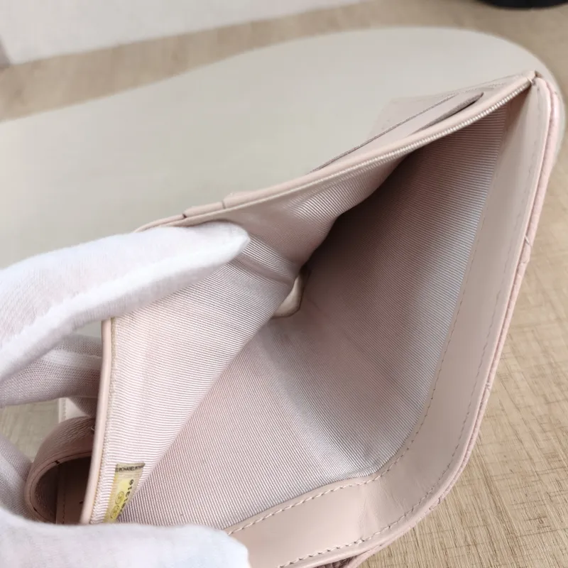 Chanel Wallet Wallet Pink Grained Calfskin One Size9.5 × 2 × 13 cm — detail view 1 of 12